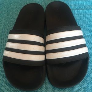 Women’s size 9 Adidas slides